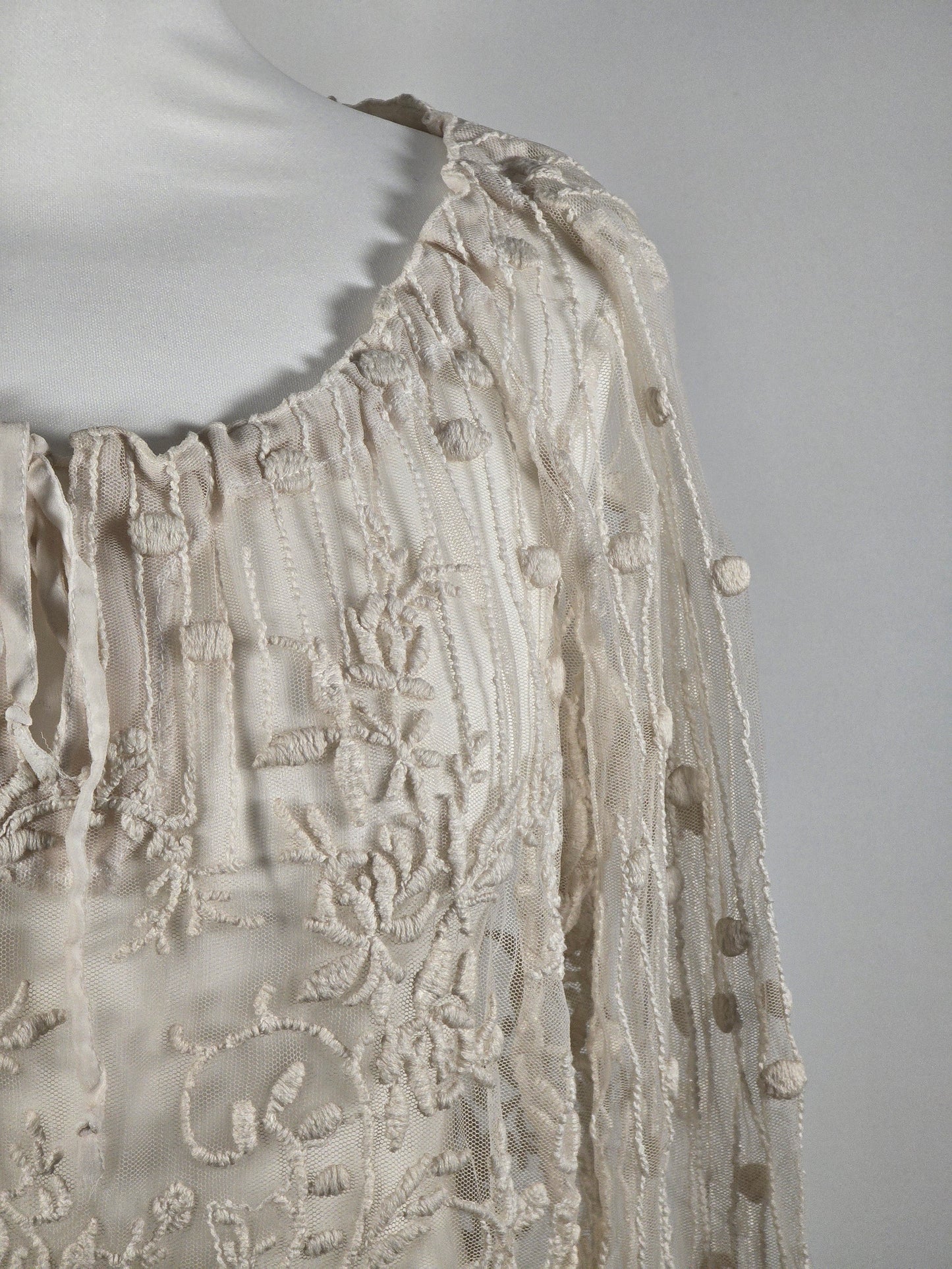 Bestickte Designer-Bluse von Elisa Cavaletti – Grösse M