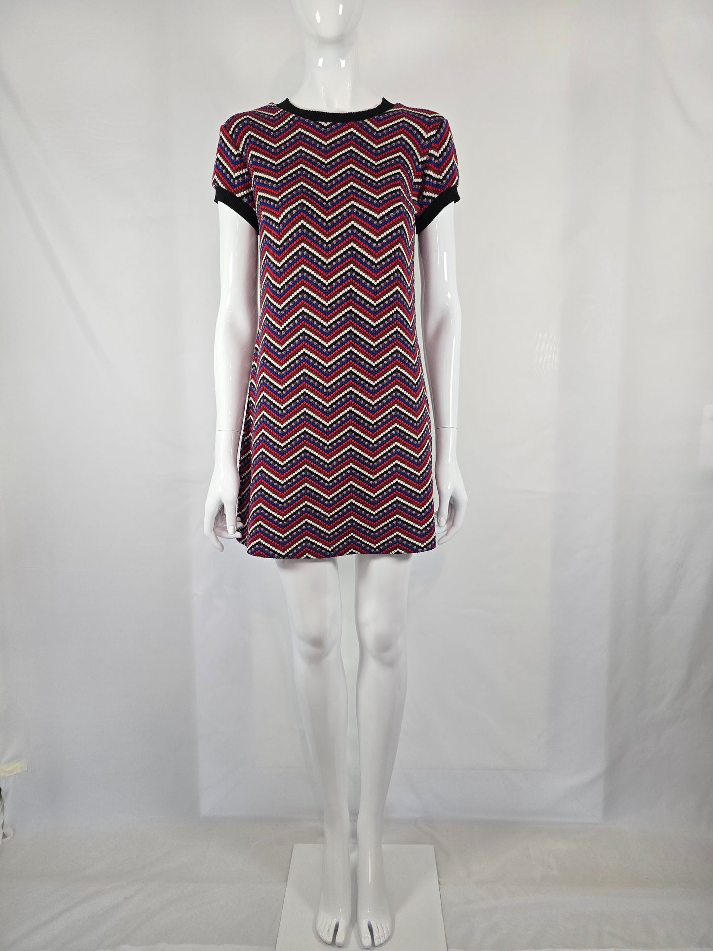 Kleid von Zara in Grösse M