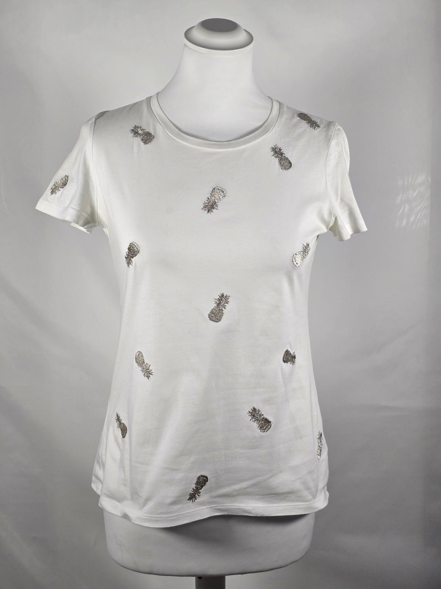 Weisses T-Shirt mit Ananas-Stickerei von Banana Republic – Grösse XS