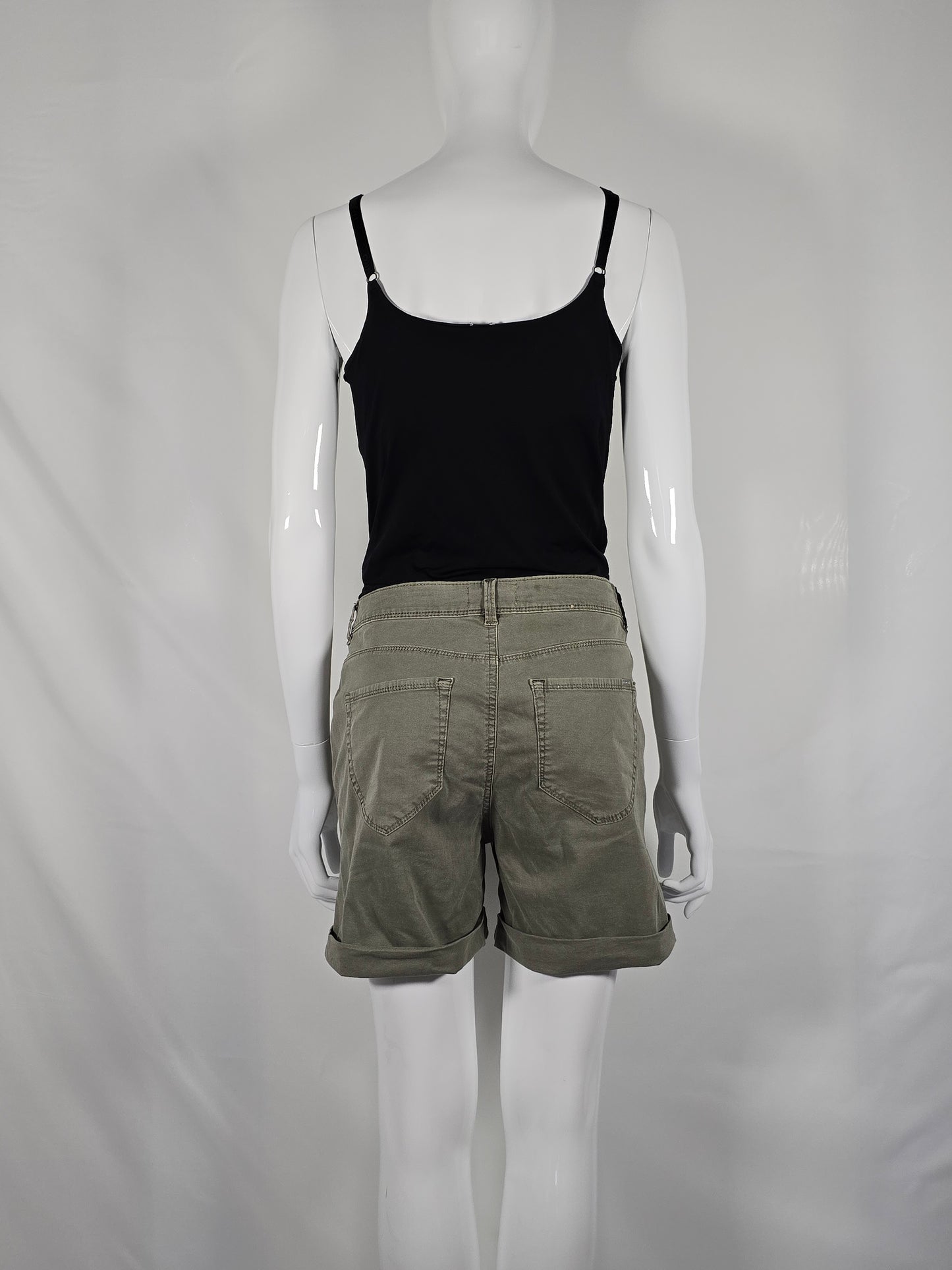 Damen Shorts Tom Tailor Grösse 30 – grün, bequem & sommerlich