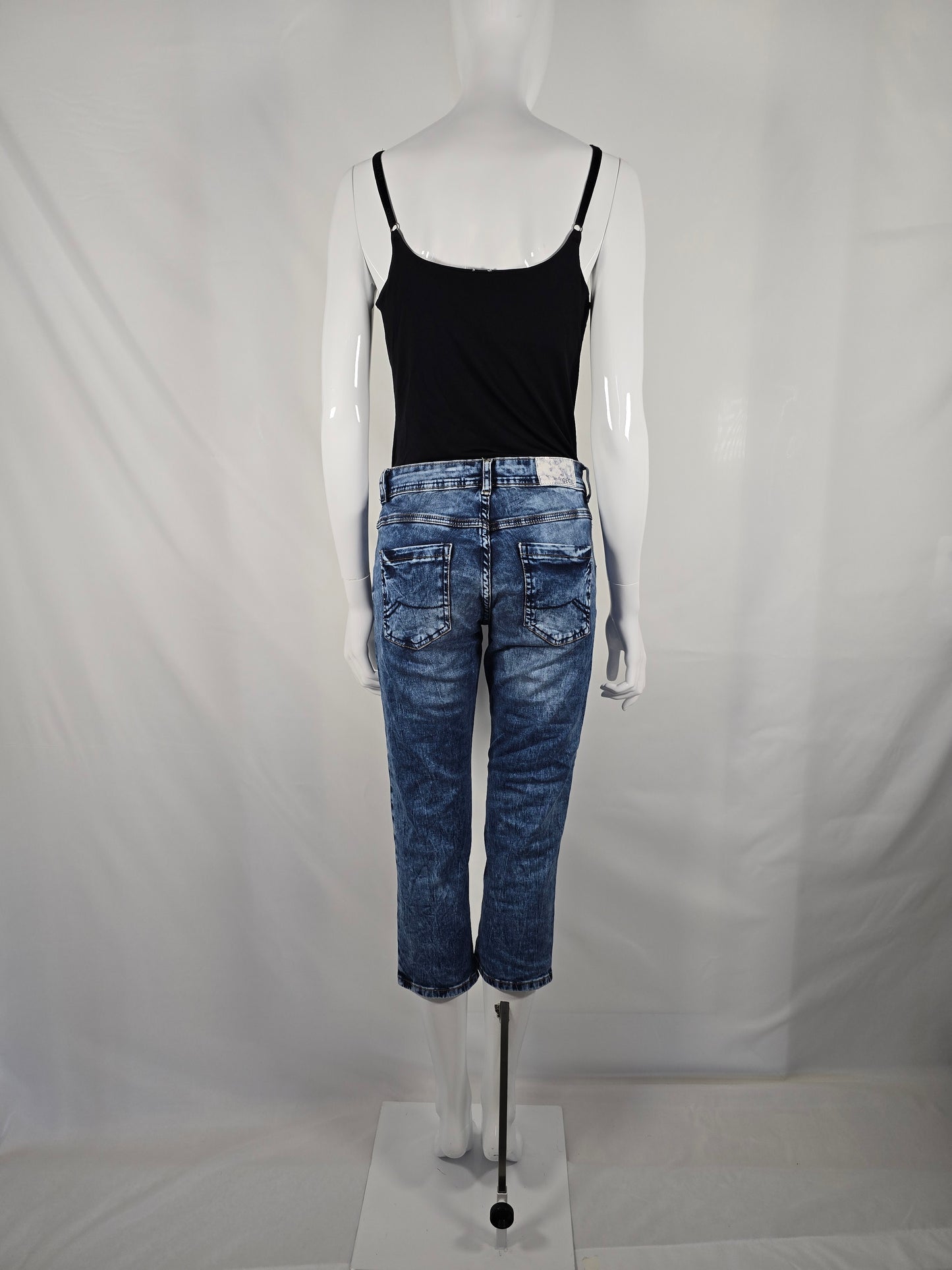 Blaue 3/4-Jeans von Cecil – Grösse 27