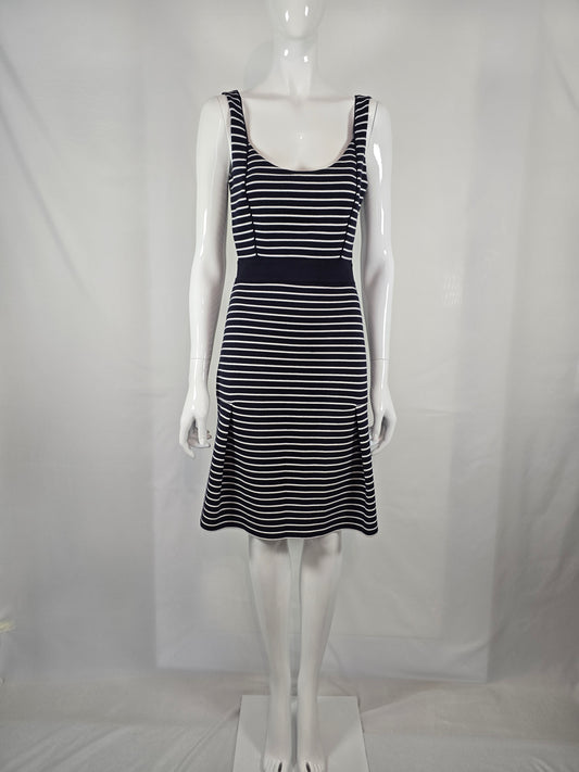 Blaues gestreiftes Kleid von French Connection – Grösse 38